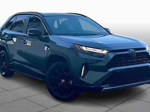 Used 2022 Toyota RAV4 XSE image 3