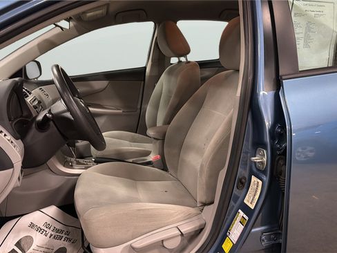 Used 2012 Toyota Corolla LE FWD image 22