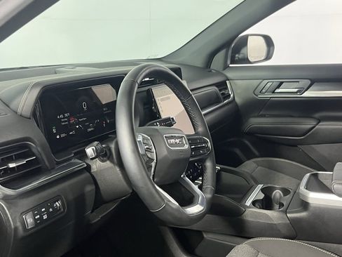 Used 2025 GMC Terrain Elevation image 22