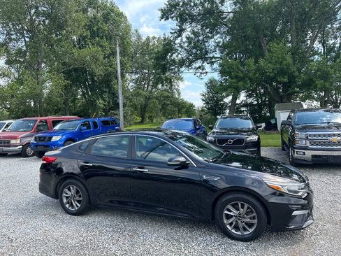 Used 2020 Kia Optima LX FWD image 4