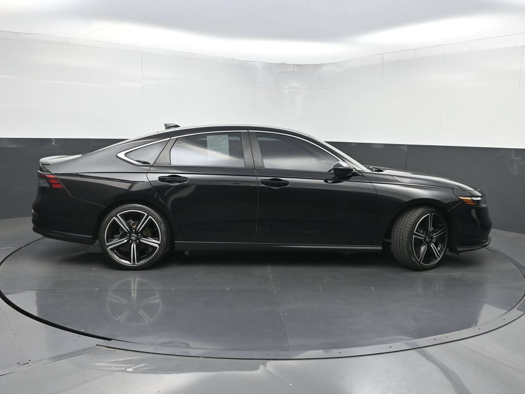 Used 2023 Honda Accord Sport image 38