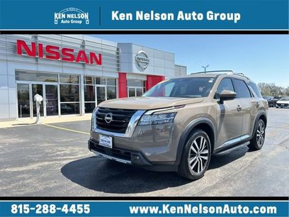 Used 2023 Nissan Pathfinder Platinum w/ Lighting Package (N93)