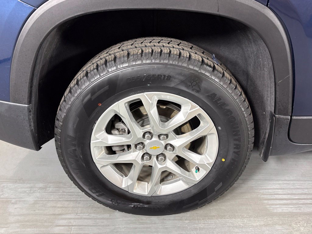 Certified 2022 Chevrolet Traverse LS FWD image 12