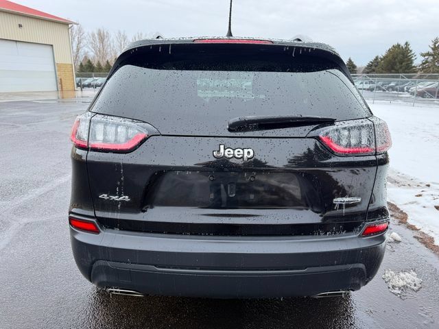 Used 2019 Jeep Cherokee Latitude w/ Popular Appearance Group AWD/4WD image 2