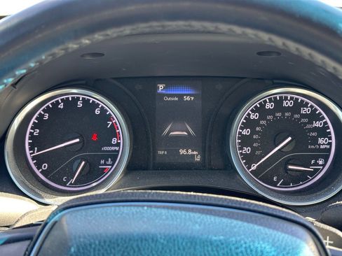 Used 2018 Toyota Camry SE image 26