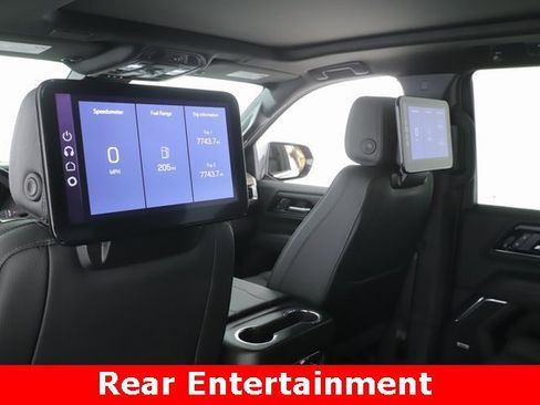 Used 2025 GMC Yukon Denali image 5