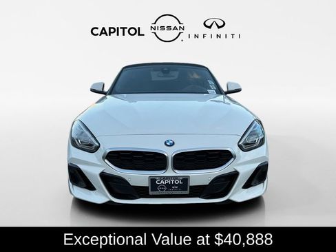 Used 2025 BMW Z4 sDrive30i image 2