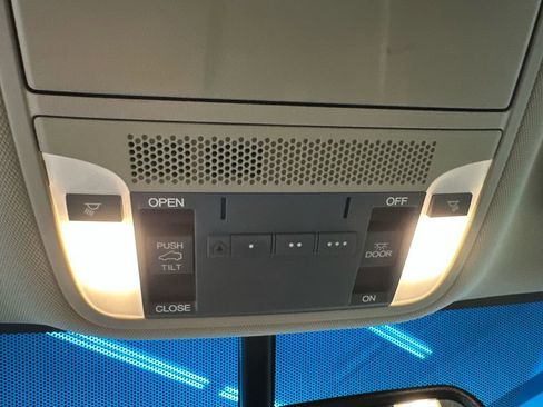 Used 2015 Acura RDX AWD w/ Technology Package image 34