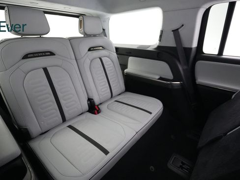 Used 2025 Rivian R1S Adventure AWD/4WD image 26