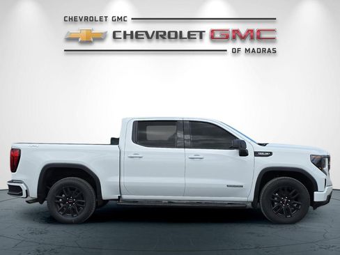 Used 2025 GMC Sierra 1500 Elevation w/ Elevation Premium Package image 2