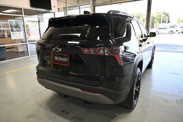 Used 2025 Chevrolet Equinox LT w/ Convenience Package II AWD/4WD image 5