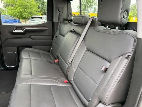 Used 2022 GMC Sierra 1500 SLT AWD/4WD image 22