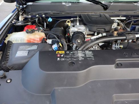 Used 2013 Chevrolet Silverado 2500 LT w/ Interior Plus Package AWD/4WD image 37
