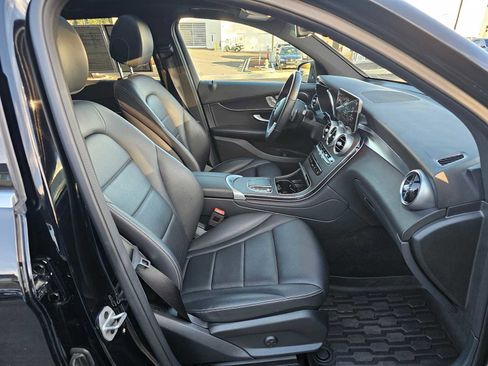 Used 2022 Mercedes-Benz GLC 300 GLC 300 image 11