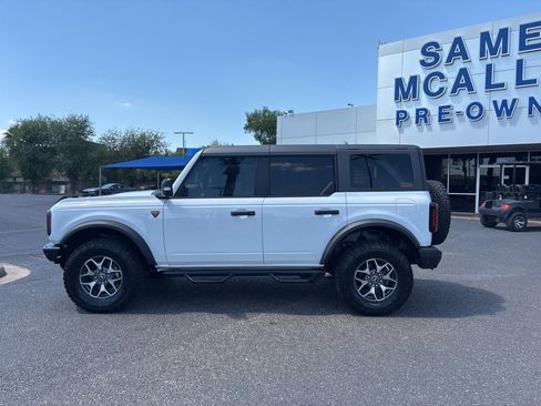 Used 2023 Ford Bronco Badlands image 2