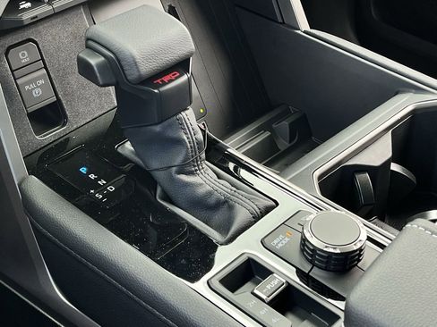 New 2026 Toyota Tundra Limited AWD/4WD image 17