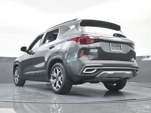 Used 2022 Kia Seltos EX image 62