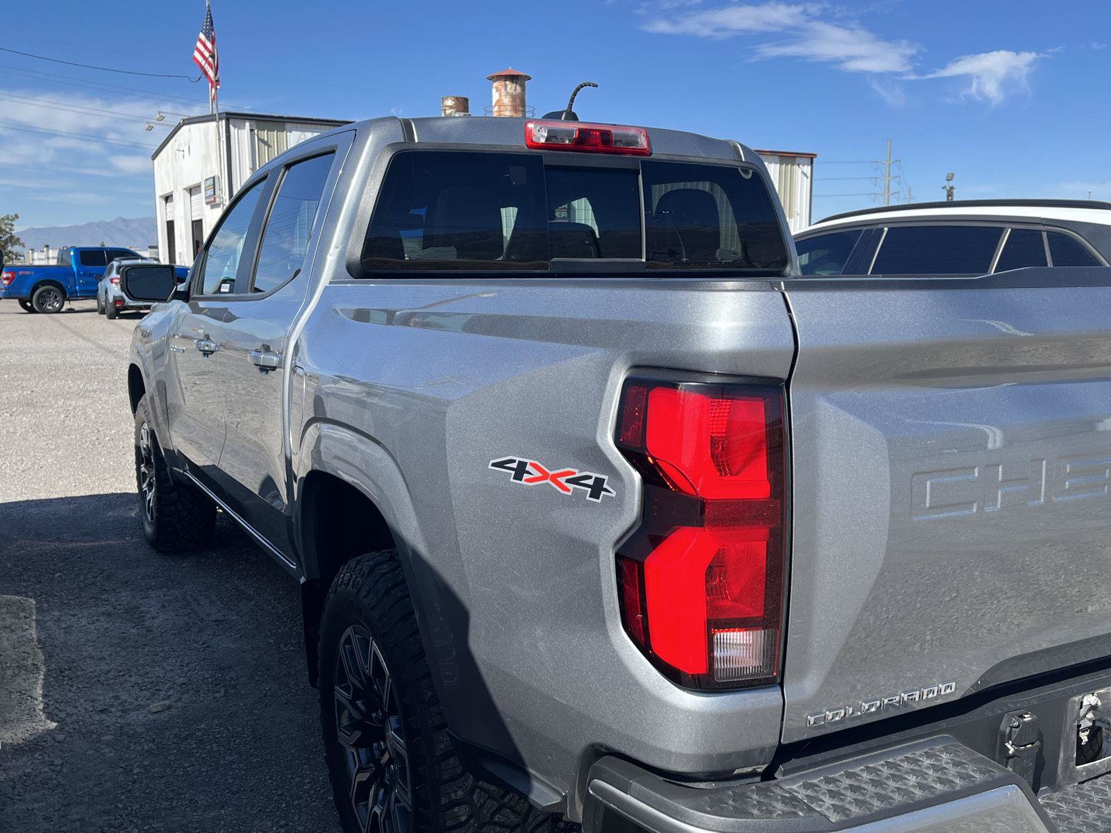 Used 2024 Chevrolet Colorado LT w/ LT Convenience Package III AWD/4WD image 6