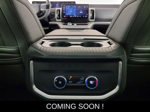 Used 2025 Ford Expedition Active image 21