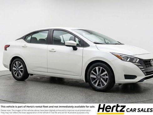 Used 2025 Nissan Versa SV FWD image 1