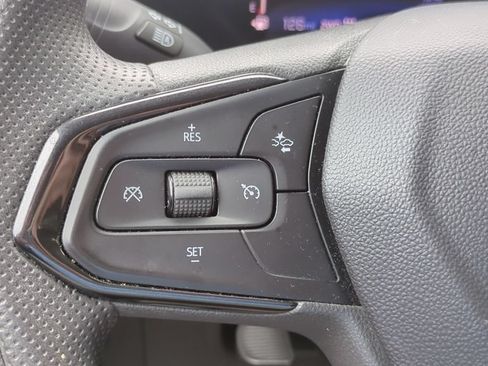 Used 2025 Chevrolet TrailBlazer LT AWD/4WD image 21