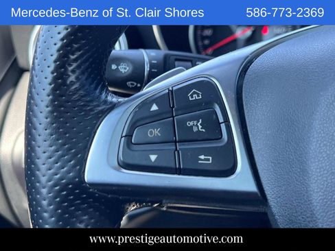 Used 2019 Mercedes-Benz GLC 300 4MATIC image 32