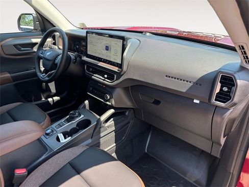 New 2025 Ford Bronco Sport Outer Banks w/ Sasquatch Outer Banks Package image 10