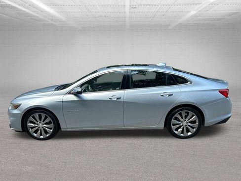 Used 2017 Chevrolet Malibu Premier w/ Premier Sun and Wheel Package FWD image 2