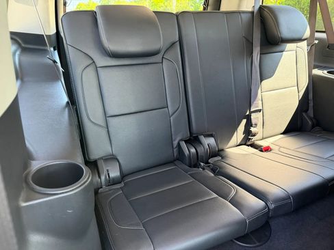 Used 2019 Chevrolet Suburban LT AWD/4WD image 48