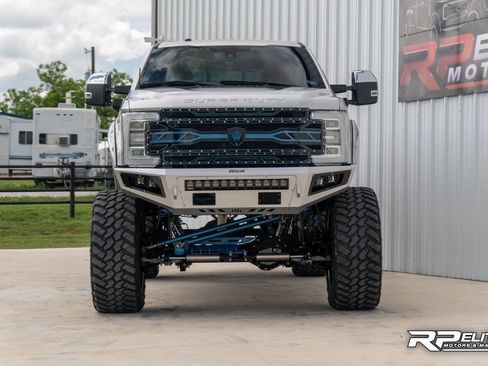 Used 2017 Ford F250 Platinum w/ Platinum Ultimate Package image 7