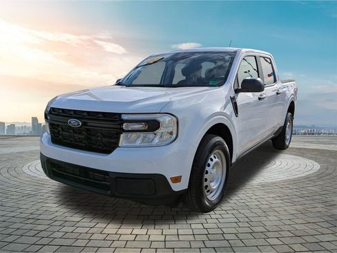 Used 2024 Ford Maverick XL image 9