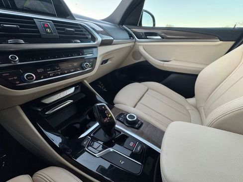 Used 2019 BMW X3 sDrive30i w/ Driving Assistance Package image 10
