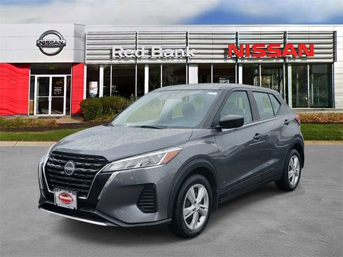 Certified 2024 Nissan Kicks S image 2