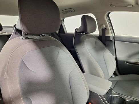 Used 2025 Kia K4 FWD image 27