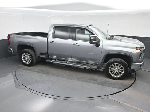 Used 2024 Chevrolet Silverado 2500 LTZ AWD/4WD image 23