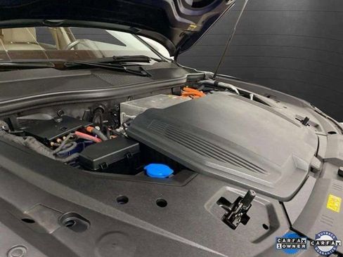 Used 2021 Audi e-tron Premium image 92