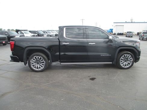 Used 2024 GMC Sierra 1500 Denali Ultimate AWD/4WD image 5