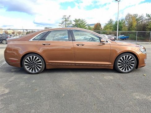 Used 2018 Lincoln MKZ Black Label w/ Climate Package image 8