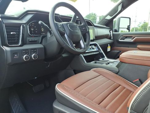 New 2026 GMC Sierra 2500 Denali Ultimate w/ Max Trailering Package AWD/4WD image 12