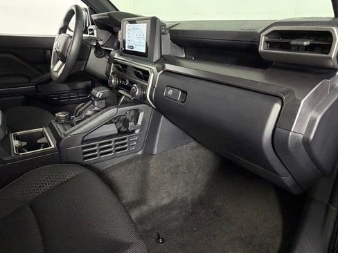 Used 2025 Toyota 4Runner SR5 image 29