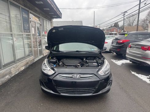 Used 2017 Hyundai Accent SE image 8