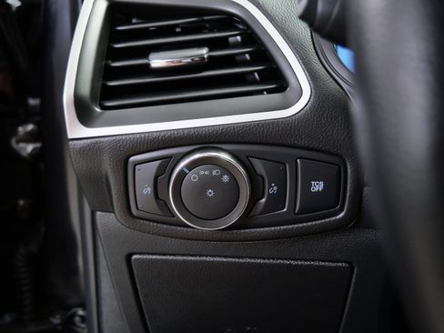 Used 2022 Ford Edge SE w/ Black Appearance Package AWD/4WD image 21