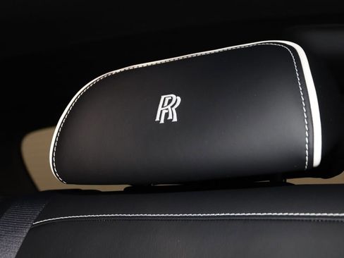 Used 2024 Rolls-Royce Cullinan Black Badge image 84