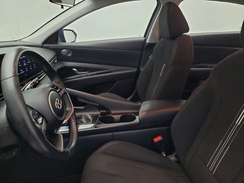 Used 2023 Hyundai Elantra SEL w/ Convenience Package FWD image 17