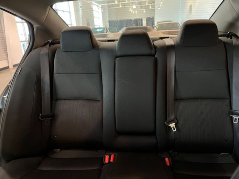 Used 2025 Nissan Altima 2.5 SV image 37