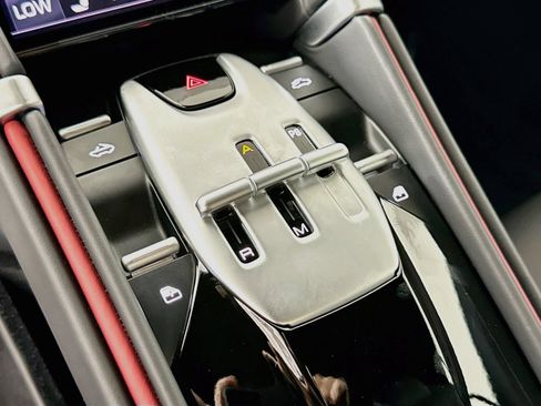 Used 2025 Ferrari Roma Spider RWD image 28