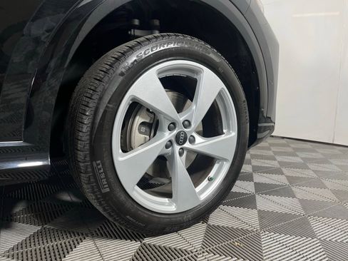 Certified 2025 Audi Q5 Premium Plus w/ Premium Plus image 12