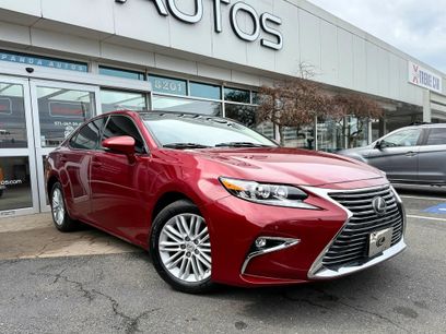 Used 2017 Lexus ES 350 w/ Navigation System Package