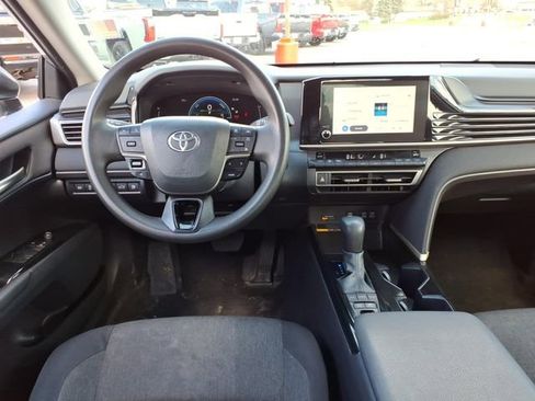 Certified 2025 Toyota Camry LE image 17