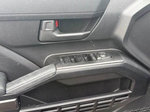 Used 2025 Toyota 4Runner SR5 AWD/4WD image 23